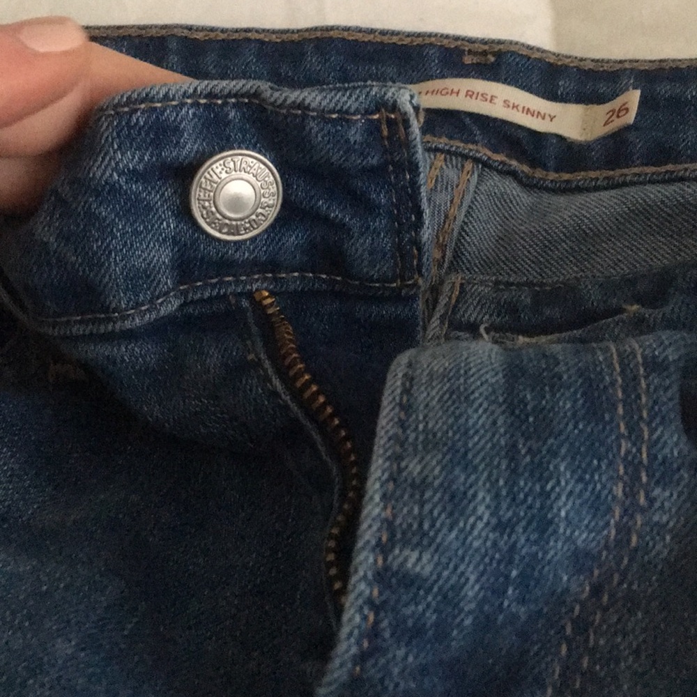 LEVIS HIGH RISE SKINNY - Picture 3 of 5
